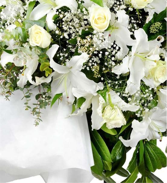 Beyaz Kelebekler Ferforje Çiçek Aranjmanı - hover