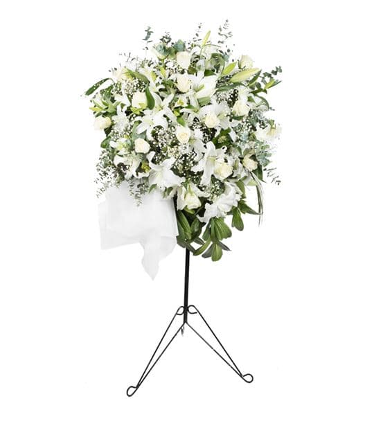 Beyaz Kelebekler Ferforje Çiçek Aranjmanı