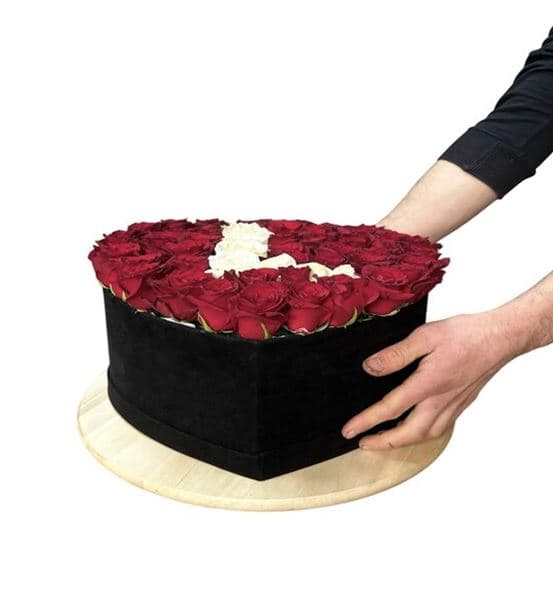 Box Of Rose's - hover