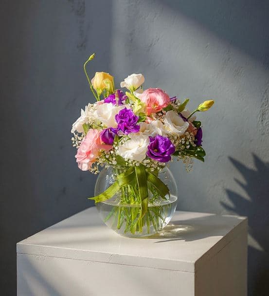 Cam Fanusta Gökkuşağı Lisyantus Aranjmanı - 4