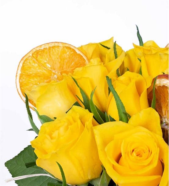 Carignan Serisi 16 Sarı Gül Tutkusu Çiçek Aranjman - 4