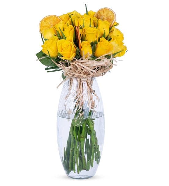Carignan Serisi 16 Sarı Gül Tutkusu Çiçek Aranjman