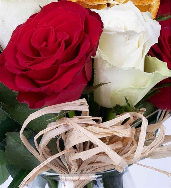 Carignan Serisi Mixed Kırmızı Beyaz Güller Tasarım - 3