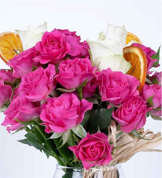 Carignan Serisi Sadelik Tasarım Pembe Beyaz Güller - 4