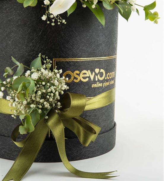 Carracci Kutu Dolusu Kokulu Beyaz Lilyumlar - 4