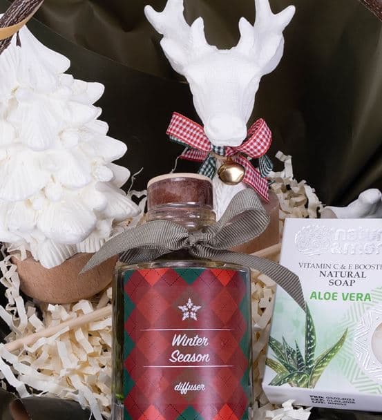 Geyik ve Çam Ağacı Temalı Hediye Sepeti - hover