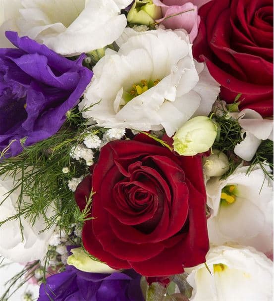 Gökkuşağı Neşeli Lisyantus Aranjmanı - 3