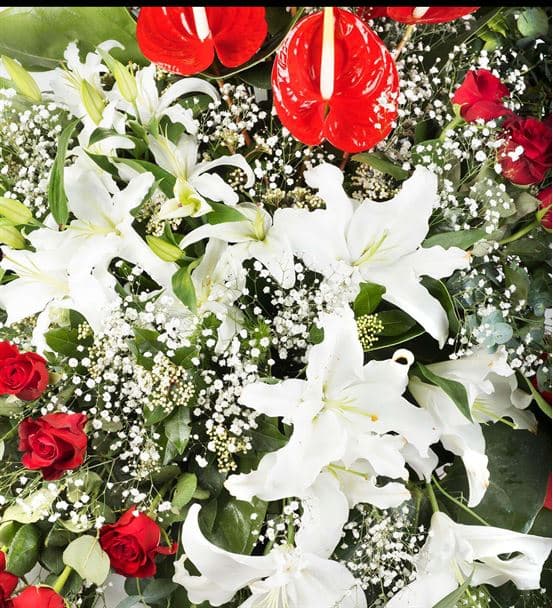 Gösterişli Kutlama Ferforje Çiçek Aranjmanı - hover