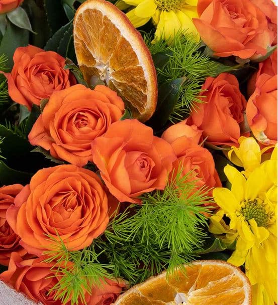 Greta Serisi Renk Güzeli Turuncu Çardak Gül Buketi - hover