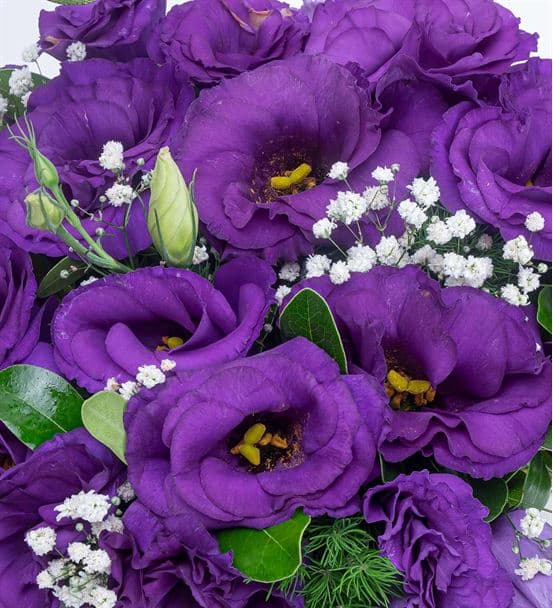 Mor Güzeli Lisyantus Çiçek Sepeti Aranjmanı - hover