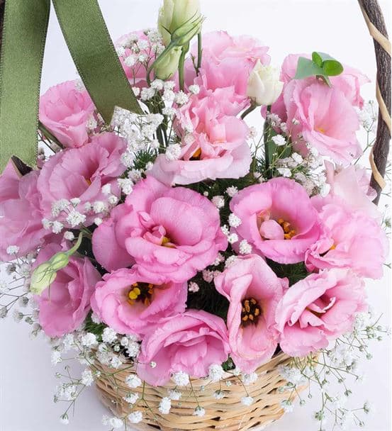 Peri Masalı Pembe Lisyantus Çiçek Sepeti Aranjmanı - hover