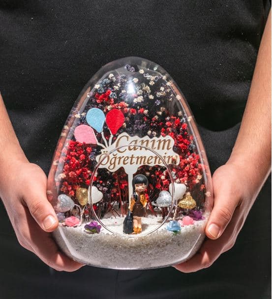 Teraryum Canım Öğretmenim-Esmer Karemel Elbiseli - hover