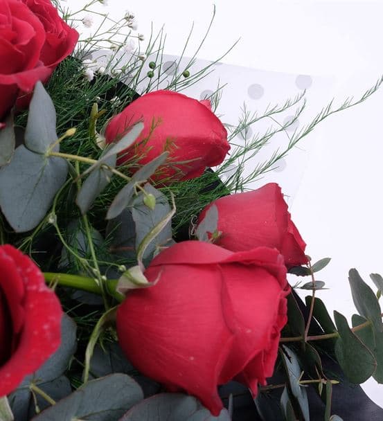 Tutkulu Aşk 11 Kırmızı Gül Buketi - 3