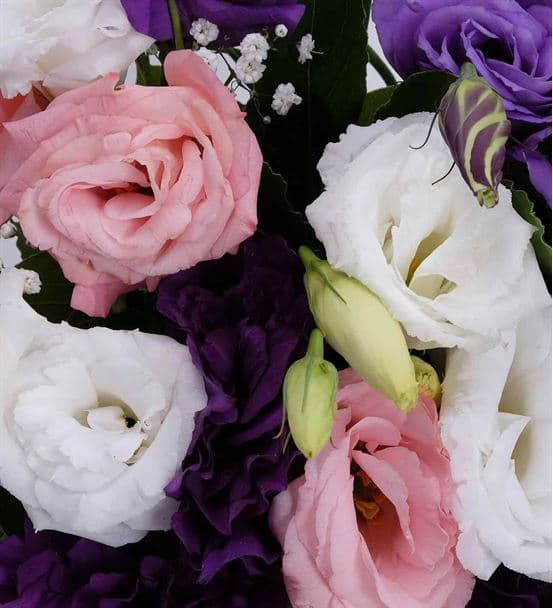 Yaz Bahçesi Mutlu Eller Renkli Lisyantus Aranjmanı - 4